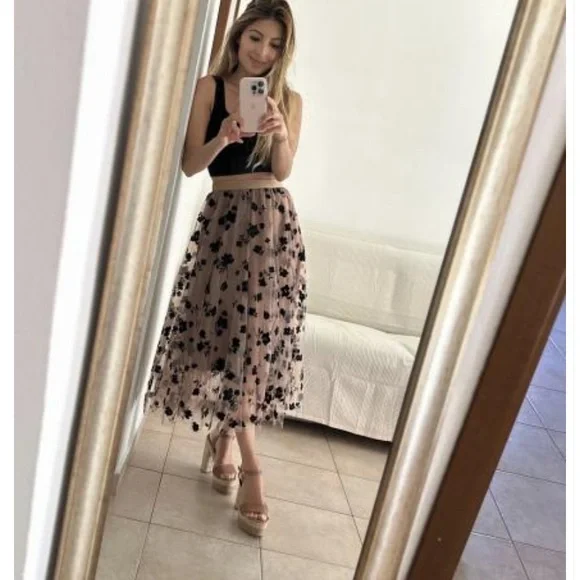 Chicwish Black and Carmel Tulle lined Skirt, XL, NWOT - Picture 3 of 10